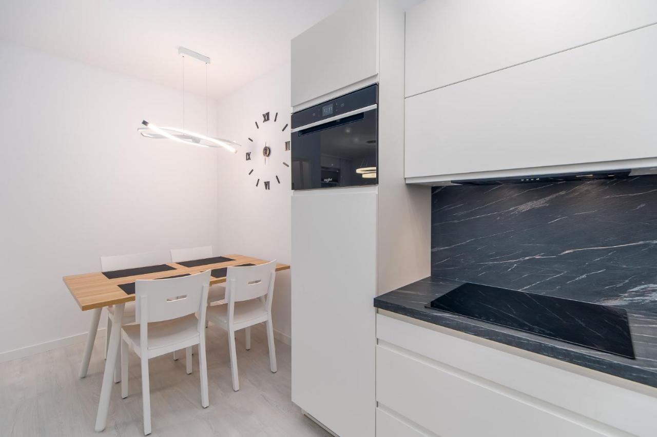 Faro Apartamenty Nadmorskie Tarasy Spa Przy Latarni I Molo Baseny, Sauny, Fitness I Parking W Cenie Колобжег Екстериор снимка